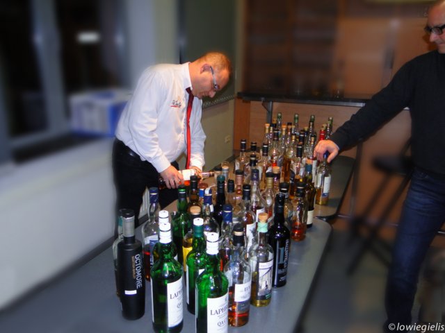 diestsewhiskyclubbalblairtasting16okt2015008.jpg